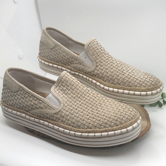 J/Slides Kelly Woven Leather Taupe  Slip On Sneakers-Size 7 - Picture 1 of 8